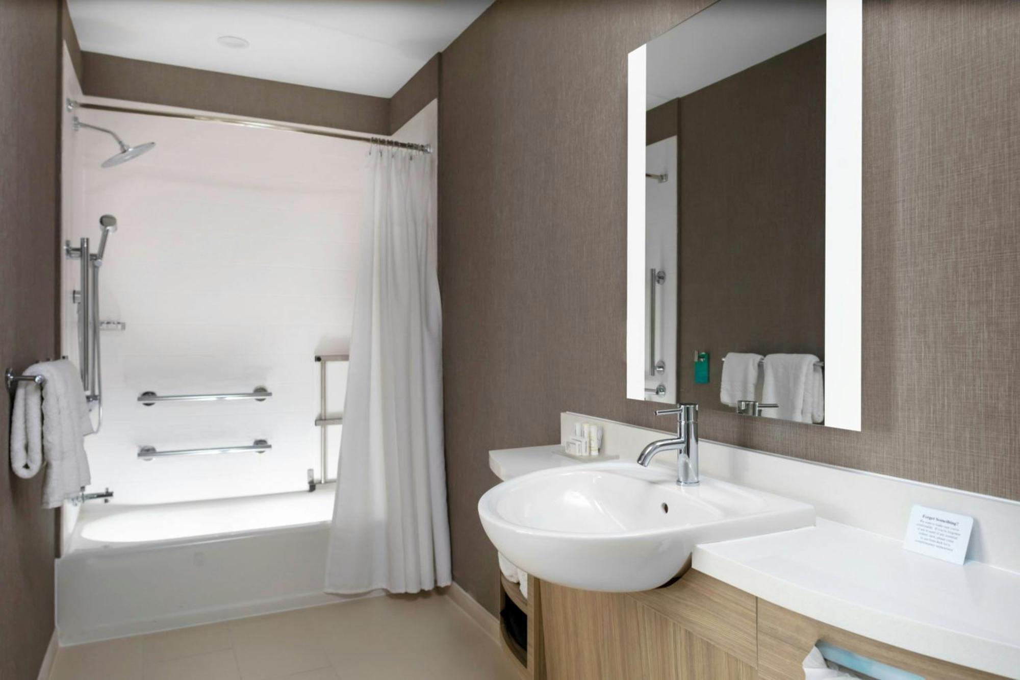 Springhill Suites Kansas City Airport Zewnętrze zdjęcie